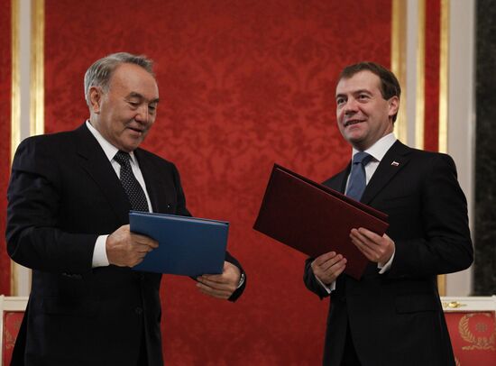 Dmitry Medvedev and Nursultan Nazarbayev