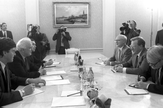 Eduard Shevardnadze and Tom King