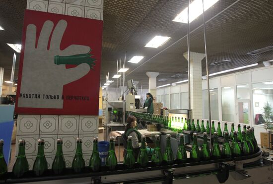 Production of champagne at Moscow Champagne Winery