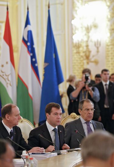 Dmitry Medvedev conducts CSTO and CIS summit in Kremlin
