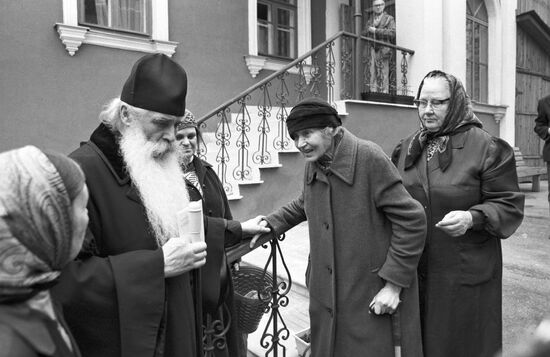 Metropolite Pitirim at the Church of Resurrection Slovuscheye
