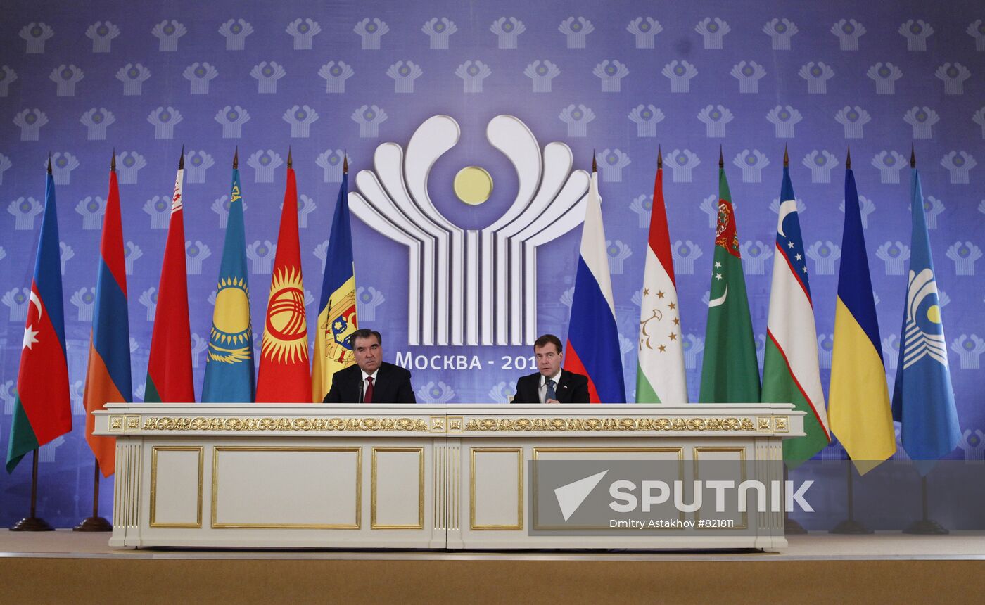 Dmitry Medvedev attends CSTO and CIS summit in Kremlin