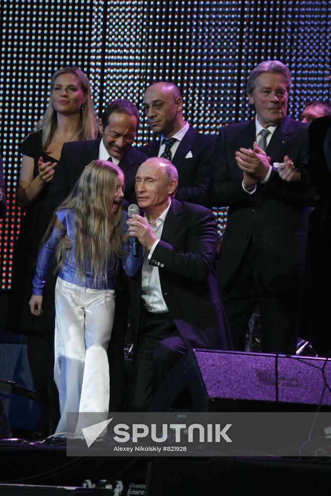 Vladimir Putin attends charity concert in St. Petersburg