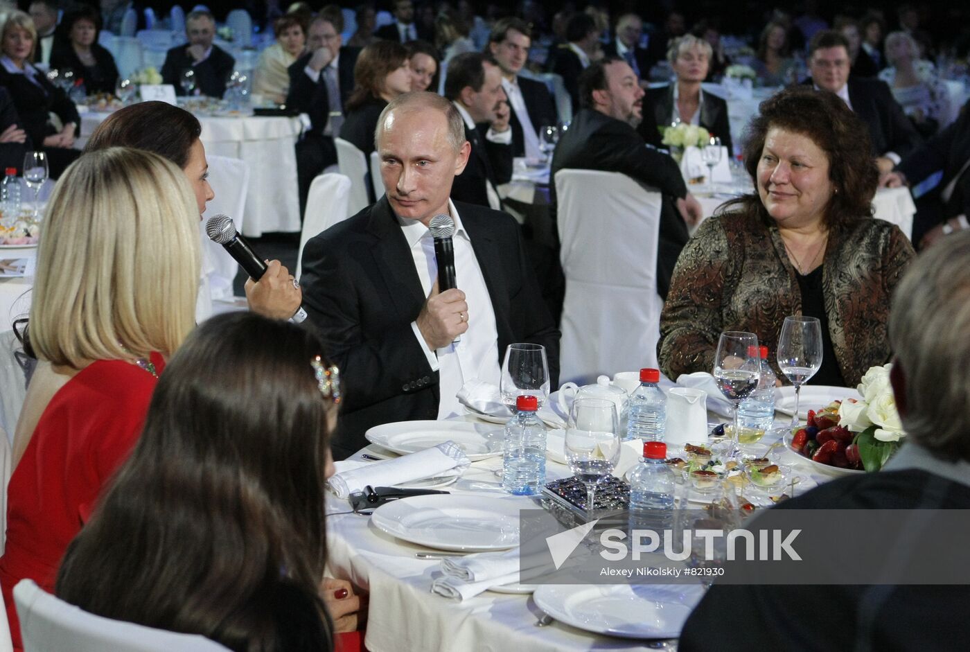 Vladimir Putin attends charity concert in St. Petersburg