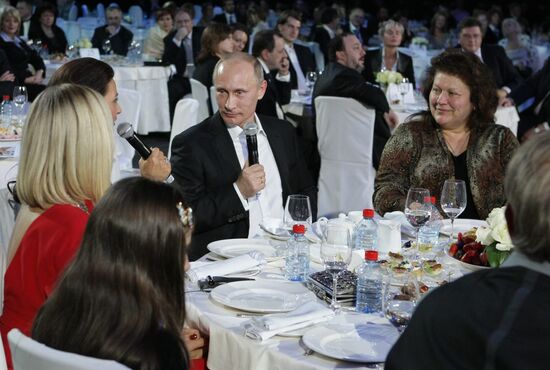 Vladimir Putin attends charity concert in St. Petersburg