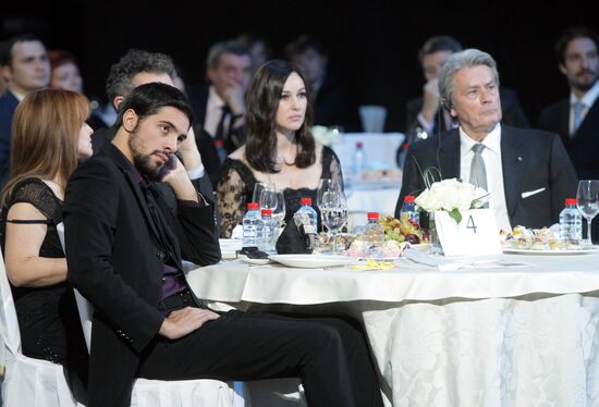 World renowned actors attend charity concert in St. Petersburg