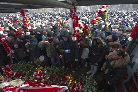 People gather to mourn Yegor Sviridov killed in street brawl