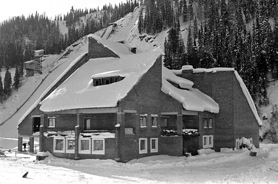 Ski base