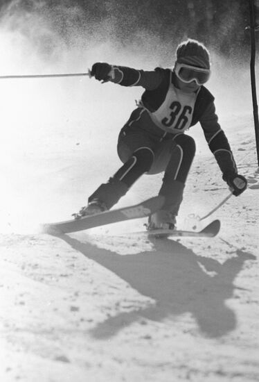 Downhill skiing