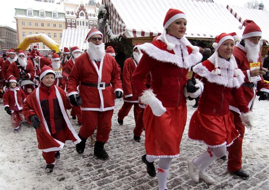 Annual Santa Claus Round in Riga