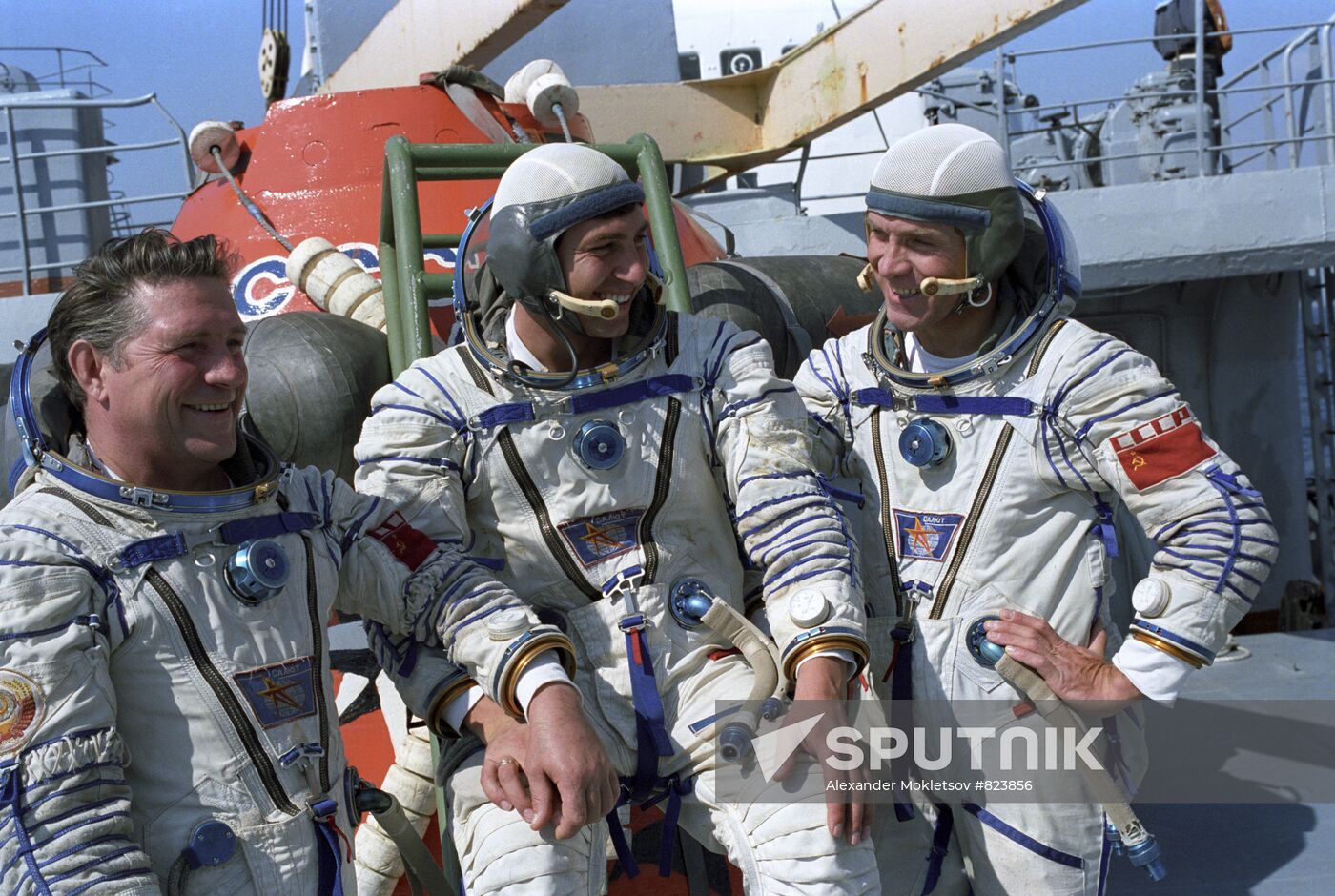 Sotuz TM-5 crew