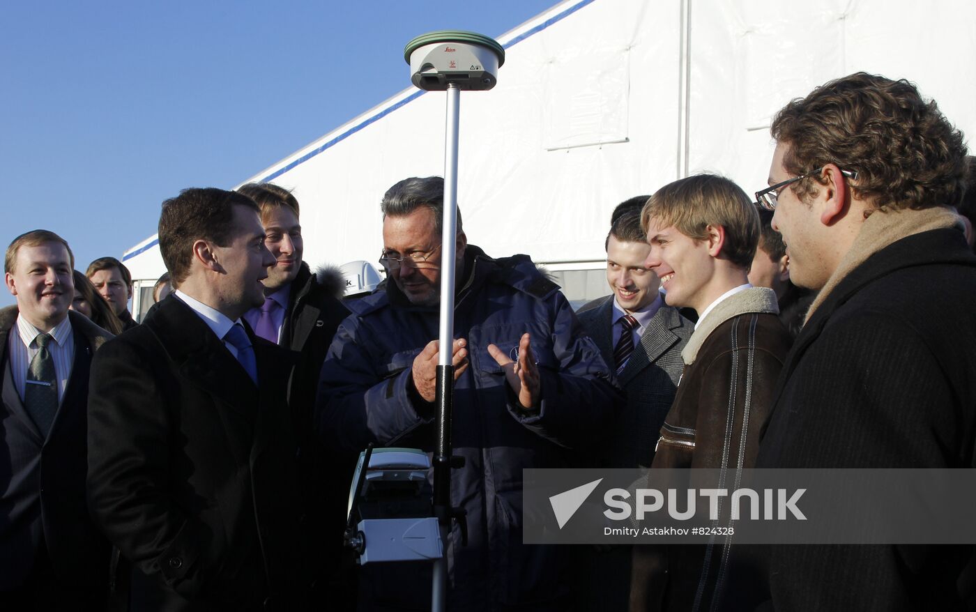 Dmitry Medvedev visits Skolkovo Innovation Center