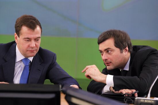 Dmitry Medvedev visits Skolkovo Innovation Center