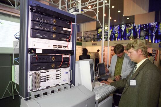 International specialized exhibition Energosvyaz-2001