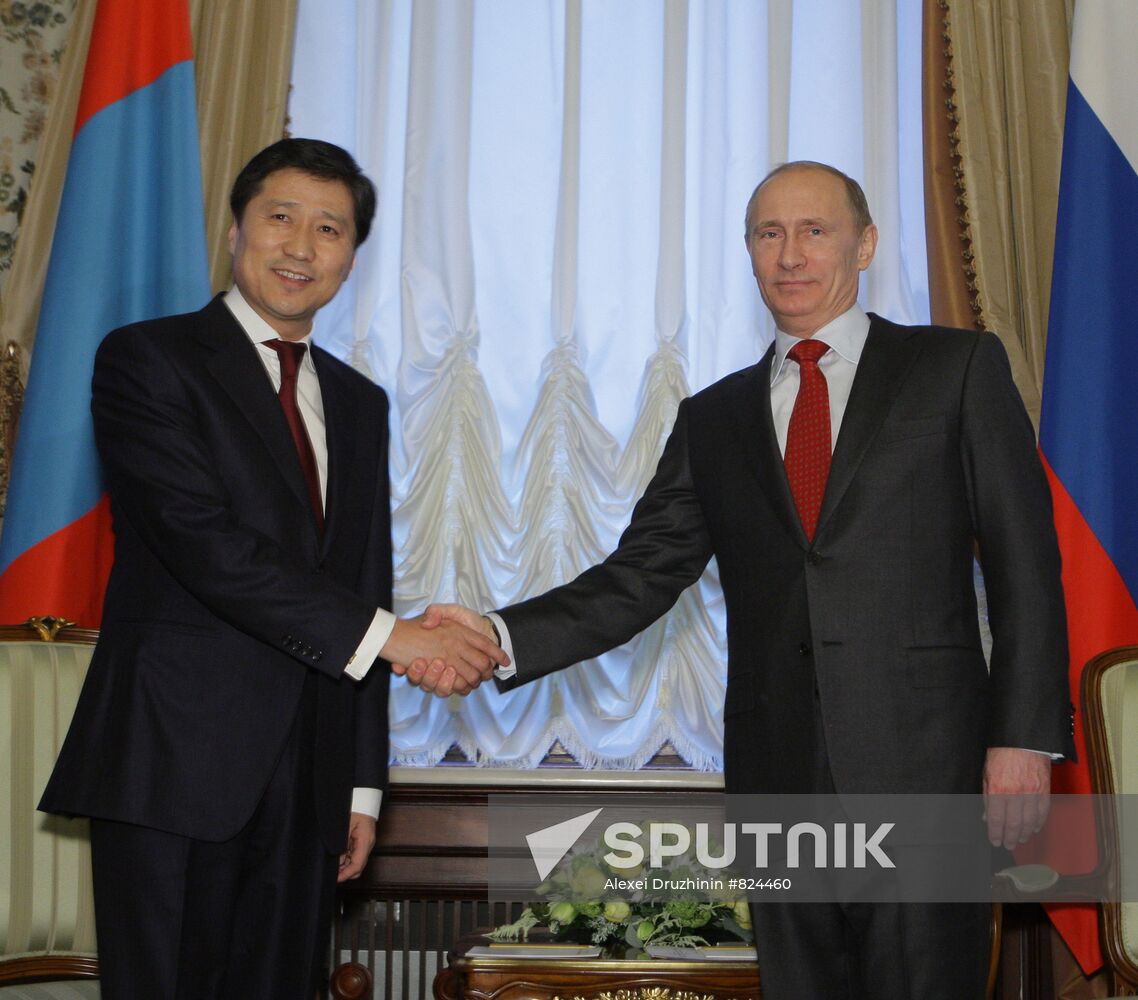 Vladimir Putin meets with Sukhbaataryn Batbold