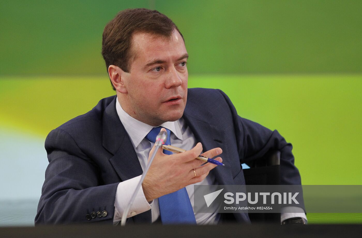 Dmitry Medvedev visits Skolkovo Innovation Center