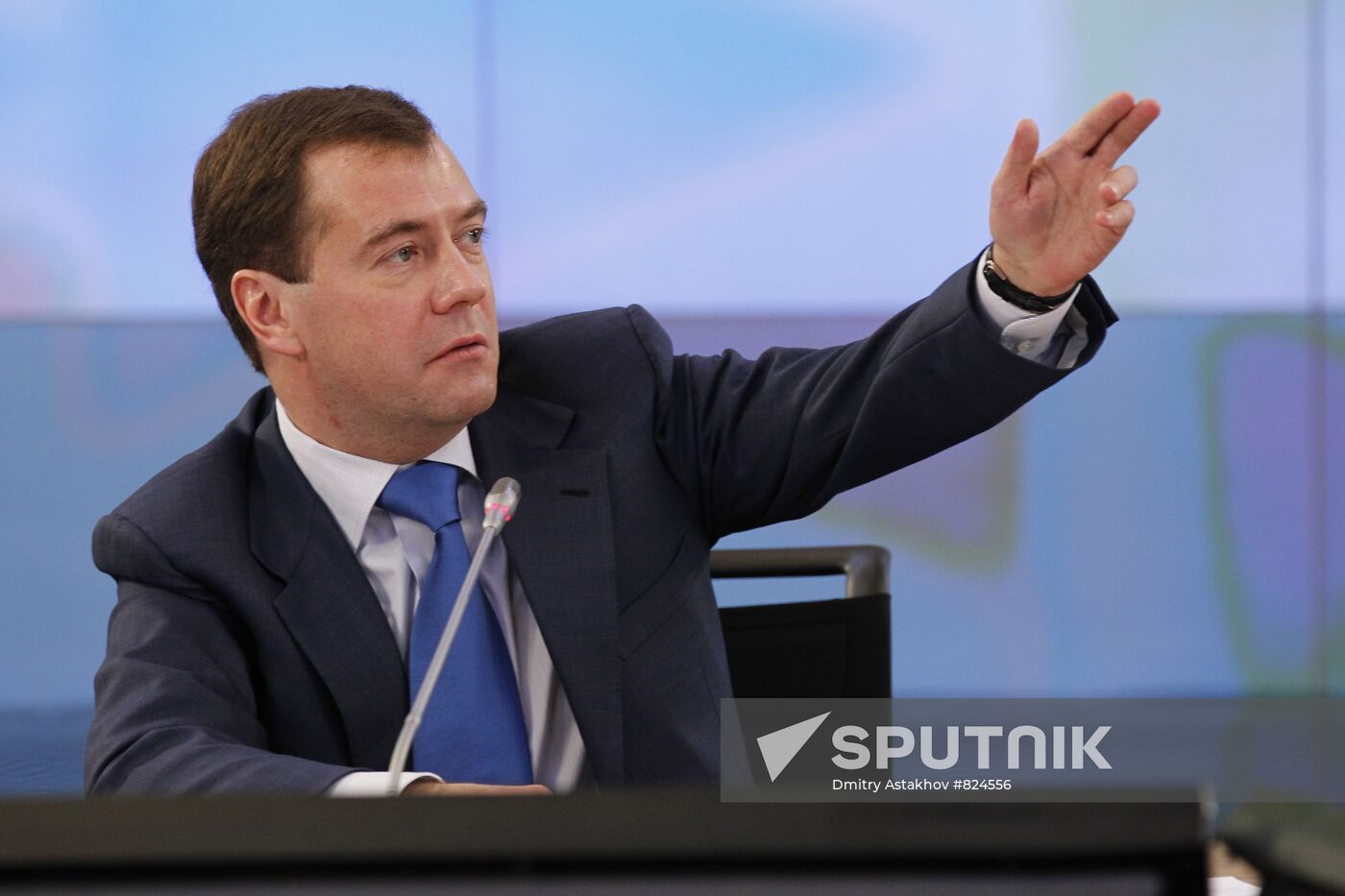 Dmitry Medvedev visits Skolkovo Innovation Center