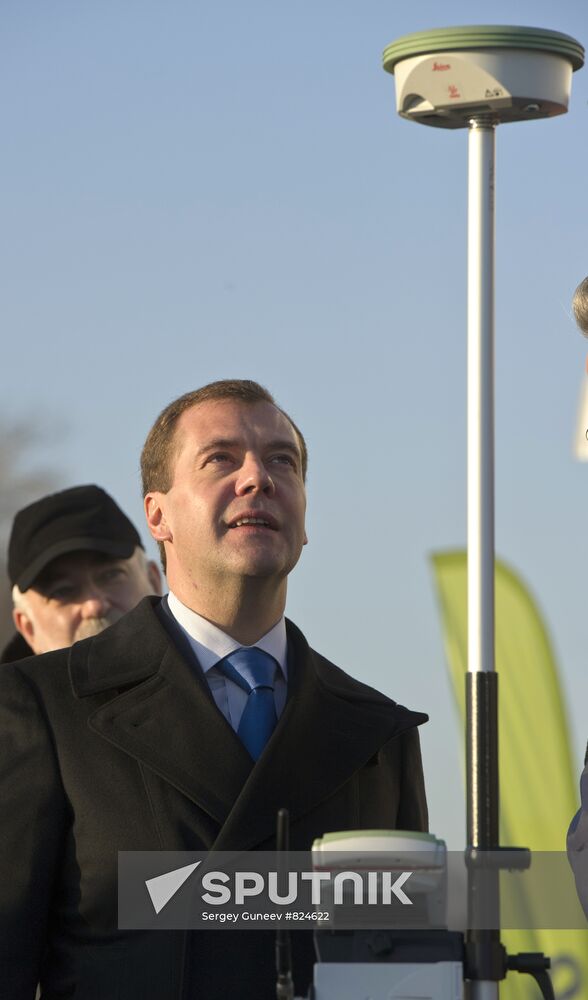 Dmitry Medvedev visits Skolkovo Innovation Center