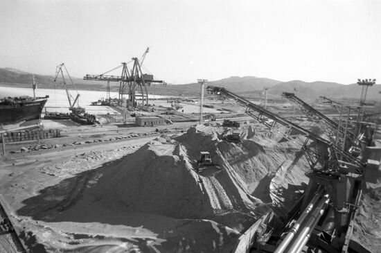 Sea cargo port Vostochny