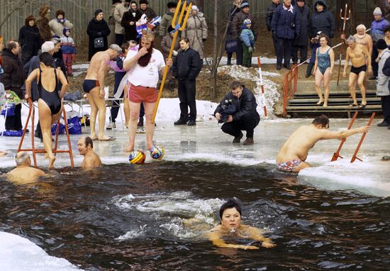 Ice-swimmers