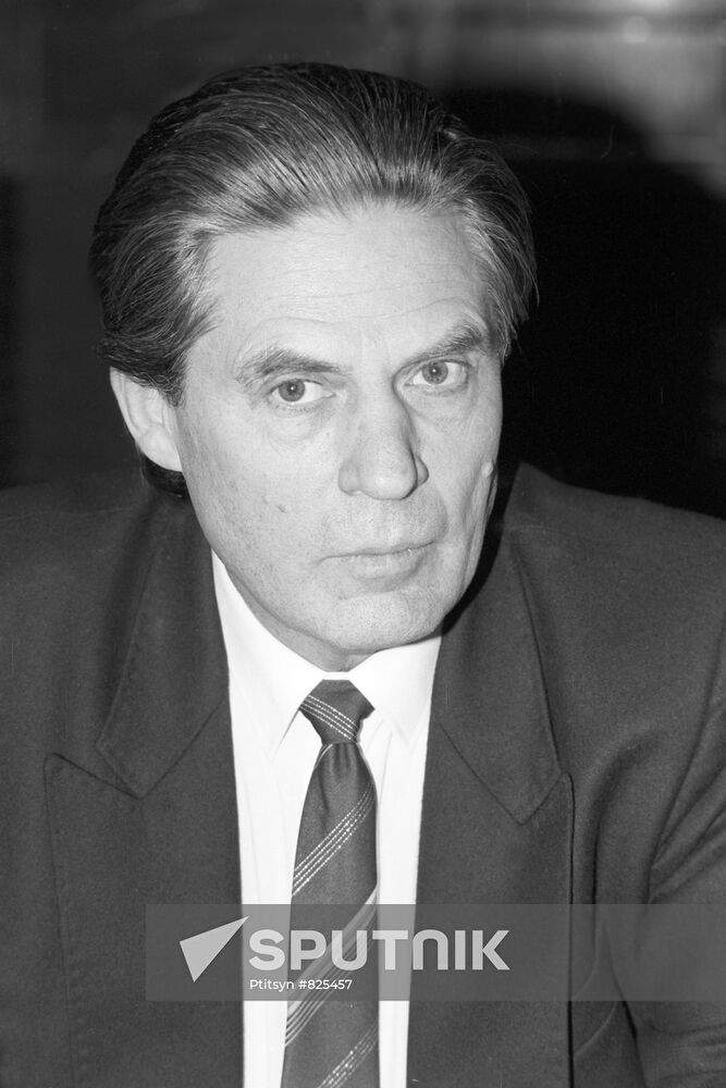 Head of the Soviet-Afghan Society Y. Shaposhnikov
