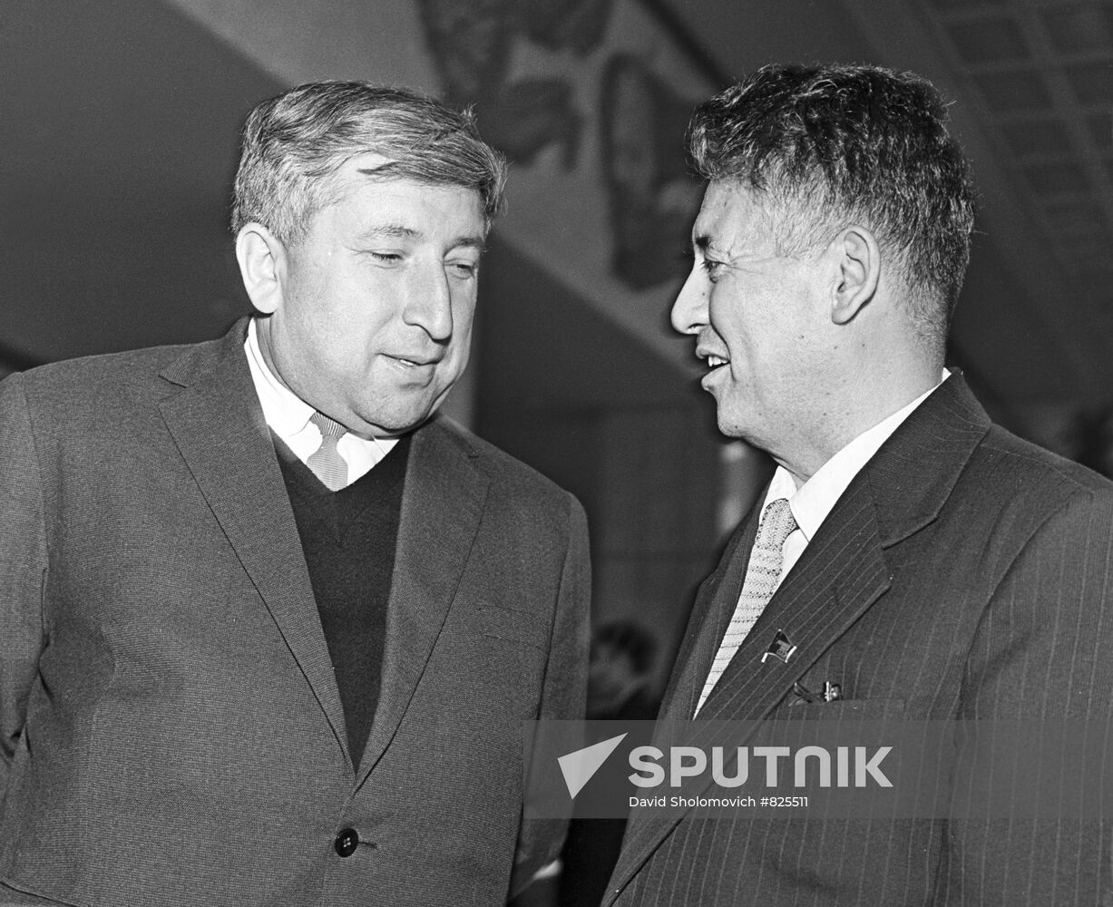 R.Gamzatov and M.Tursun-Zade
