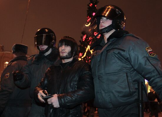 Police on alert on St. Petersburg's Sennaya Square