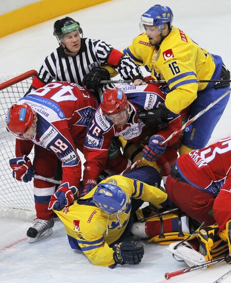 Ice hockey. Channel One Cup. Sweden vs. Russia