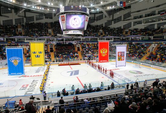 Ice hockey. Channel One Cup. Sweden vs. Russia