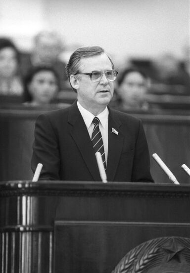 Nikolai Ryzhkov speaking