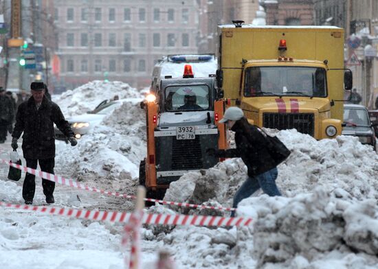 Snow removal, St. Petersburg