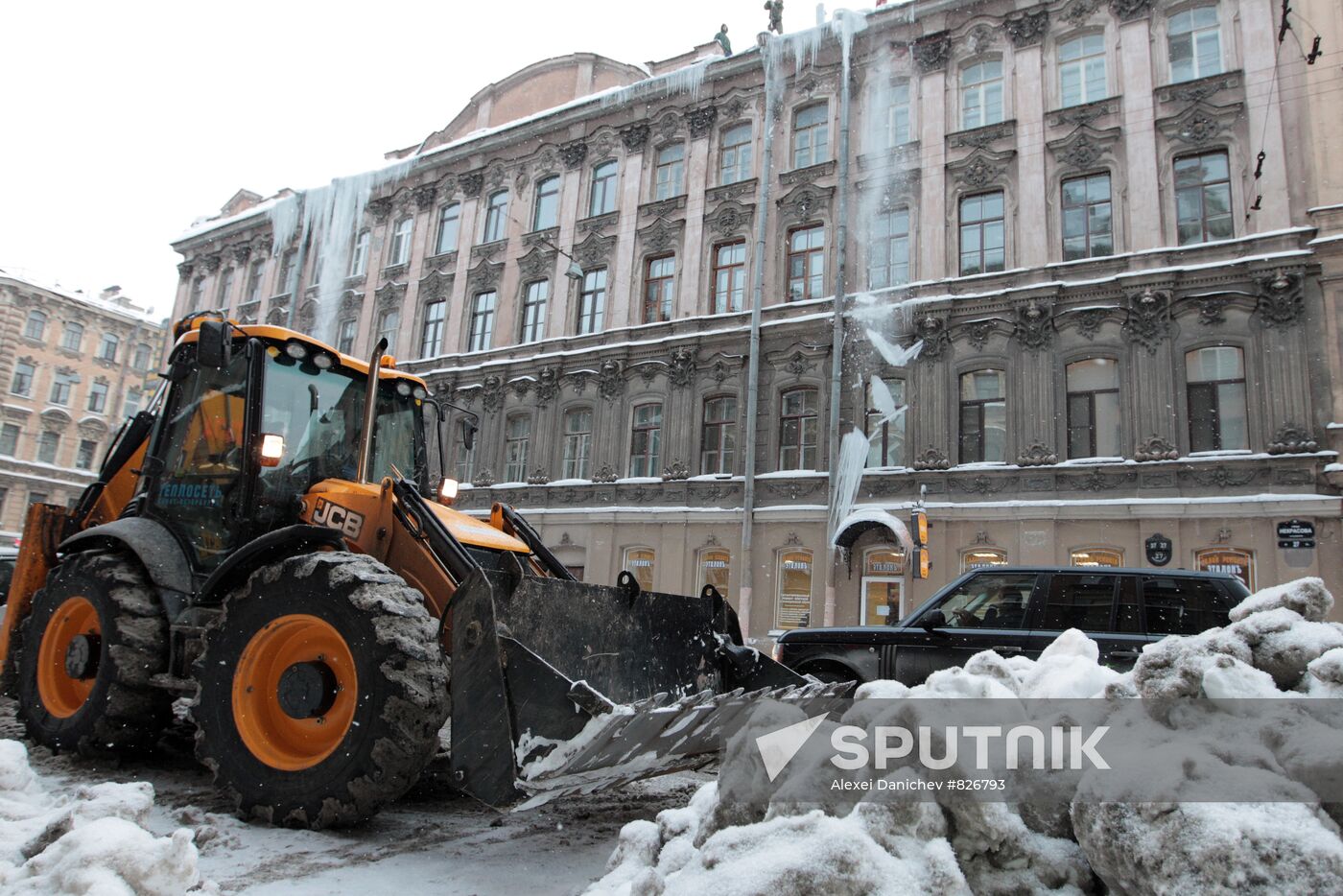 Snow removal, St. Petersburg