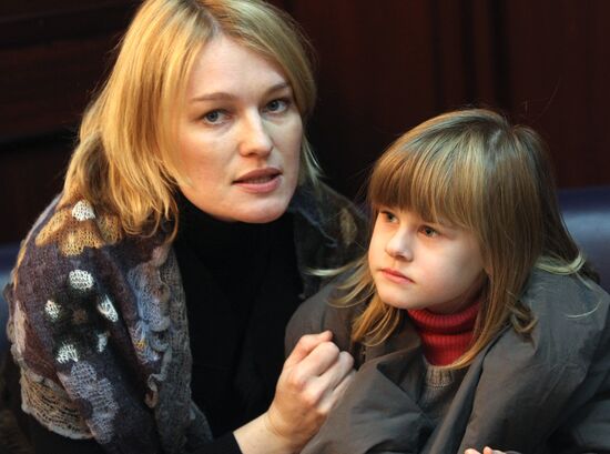 Viktoria Tolstoganova with daughter Varvara