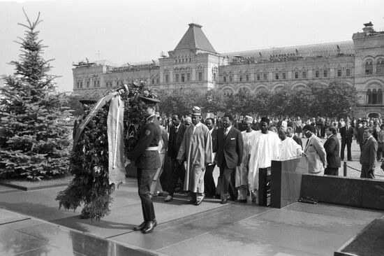 Nigerian delegation at the Mausoleum of V. Lenin