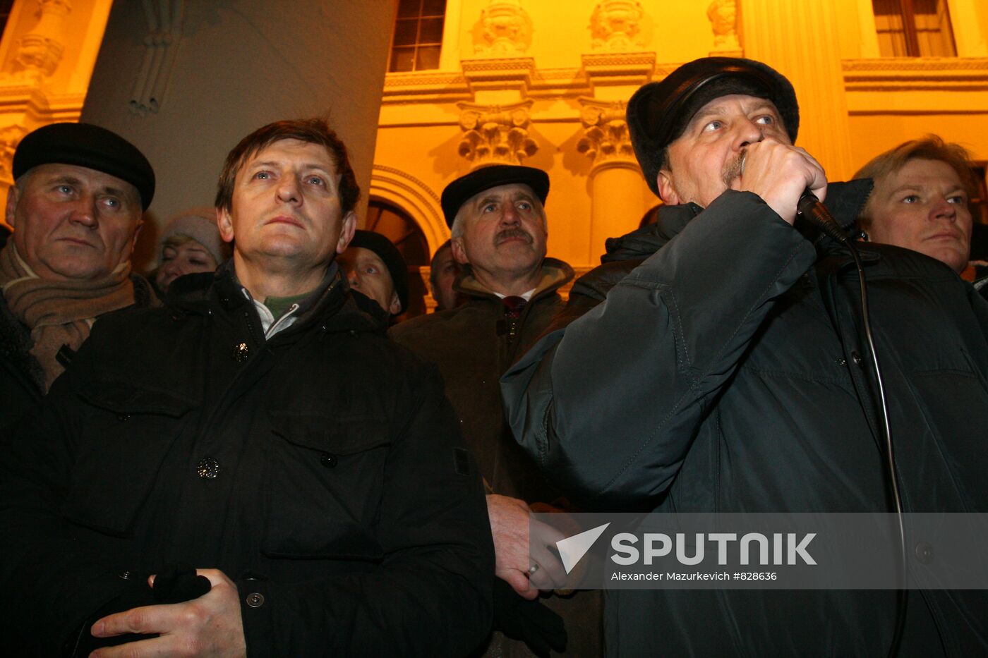 Belarus opposition holds rally