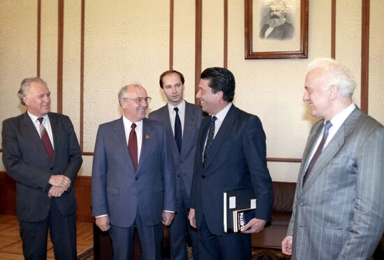Mikhail Gorbachev and Federico Mayor Zaragoza