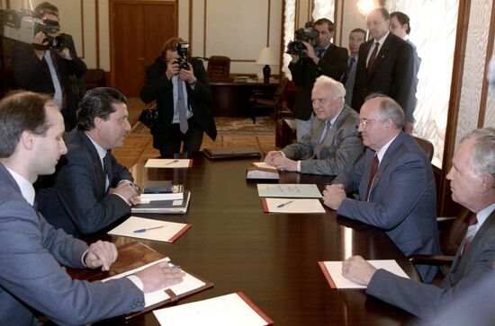Mikhail Gorbachev and Federico Mayor Zaragoza