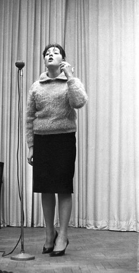 Bella Akhmadulina