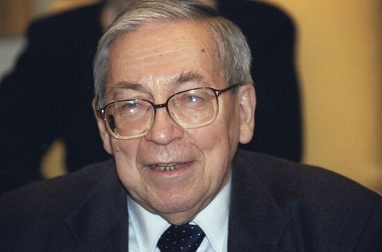 Yasen Zasursky