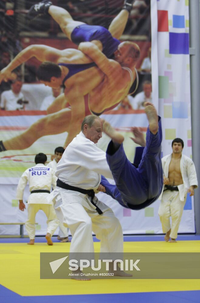 Vladimir Putin attends judo training session