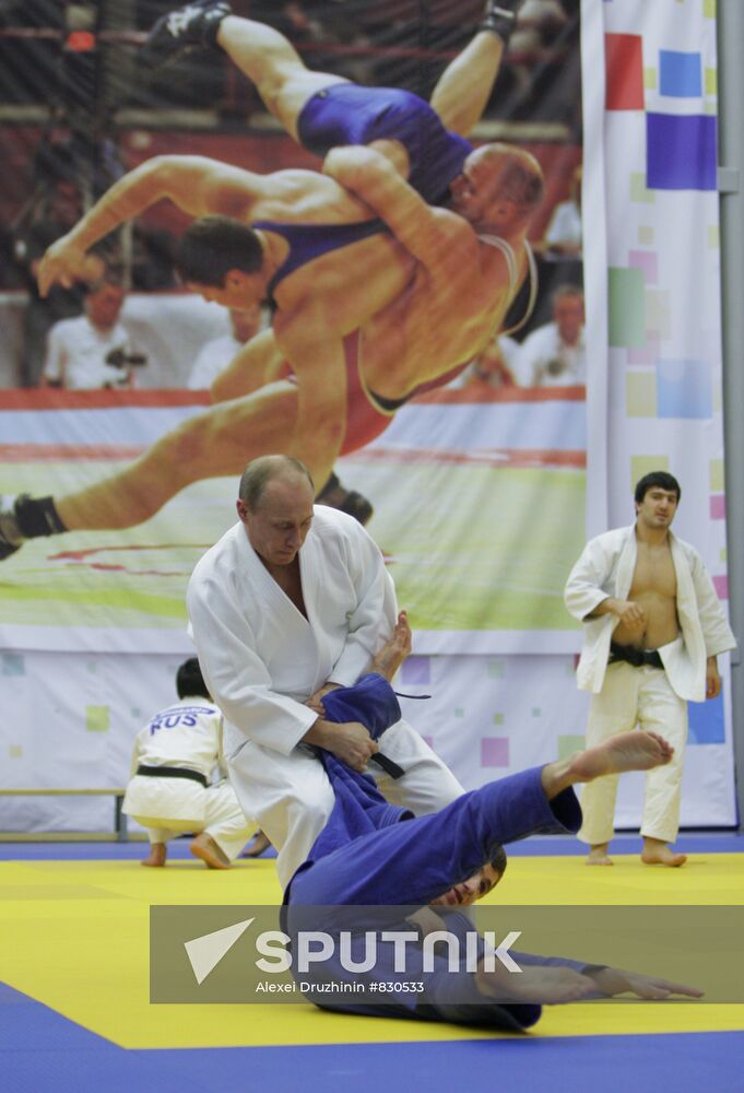 Vladimir Putin attends judo training session