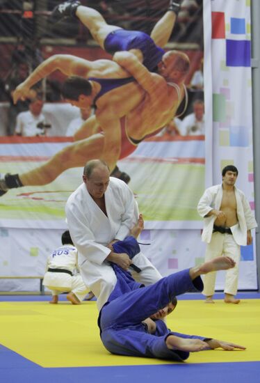 Vladimir Putin attends judo training session