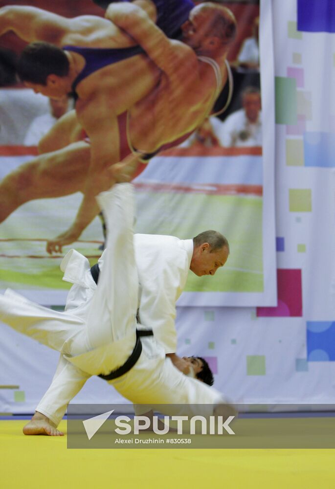 Vladimir Putin attends judo training session