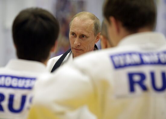 Vladimir Putin attends judo training session