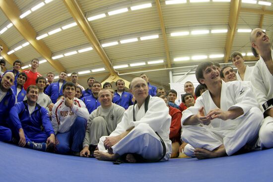 Vladimir Putin attends judo training session