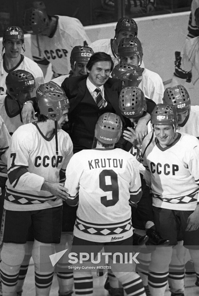 USSR team performs in competition for prize of Izvestia