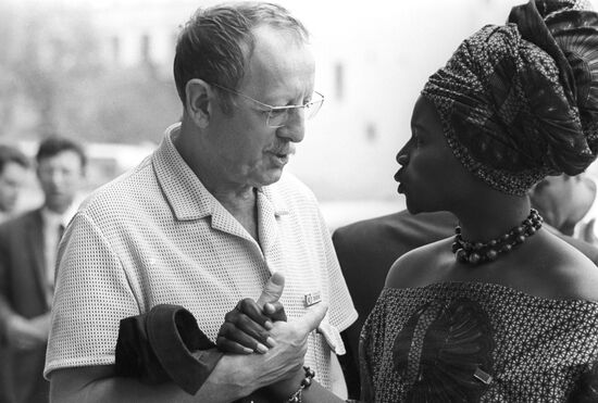 Erwin Geschonneck and N'Dyane Yunus
