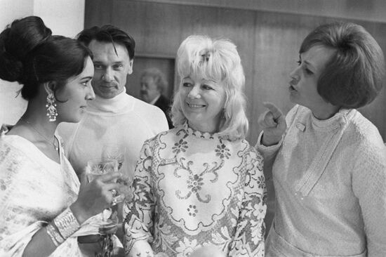 Shamish Ara, Lyudmila Shagalova and Klara Luchko