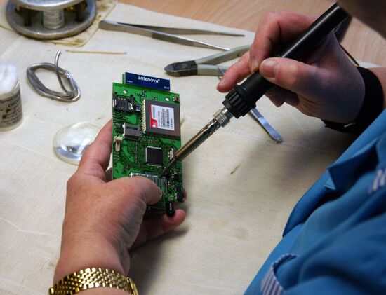 Production and testing of electronic bracelets for offenders