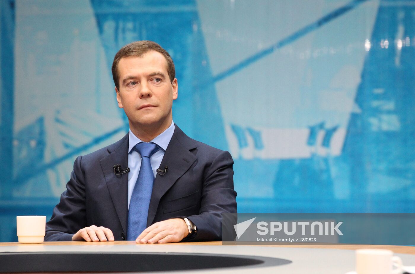 Dmitry Medvedev summed up year 2010 on television